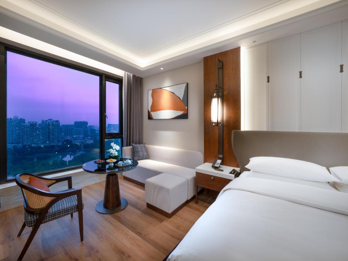Kingdom Hotel Іу Екстер'єр фото