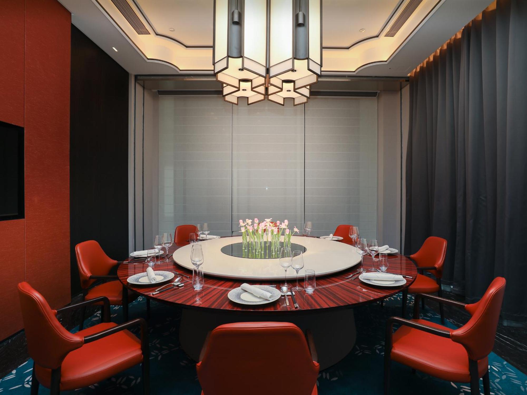Kingdom Hotel Іу Екстер'єр фото