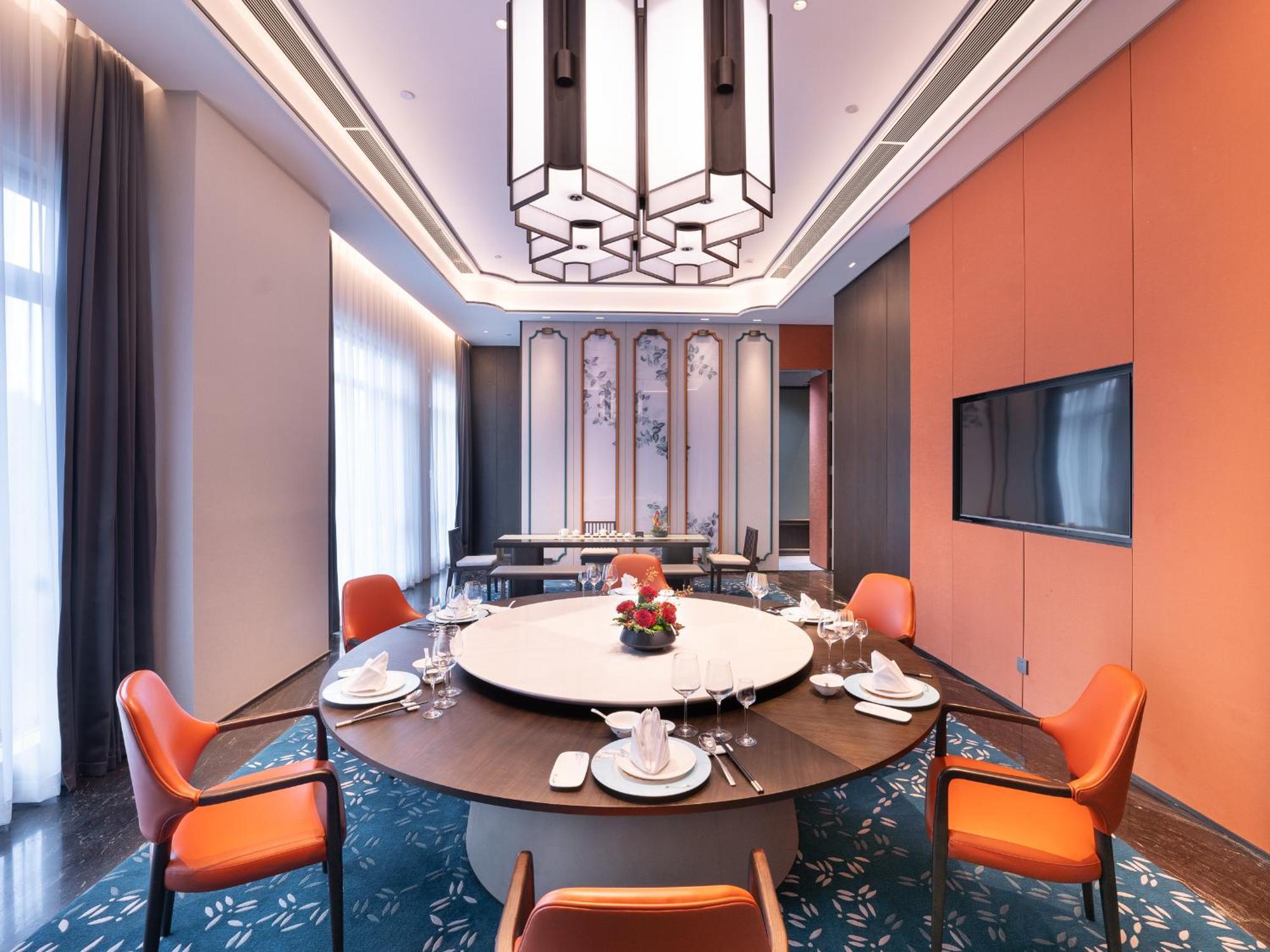 Kingdom Hotel Іу Екстер'єр фото