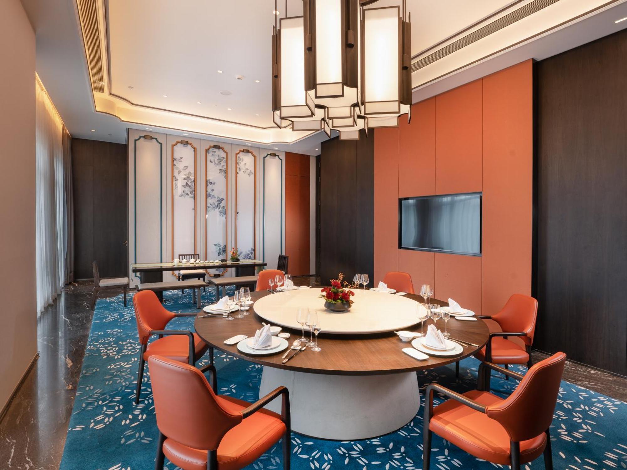 Kingdom Hotel Іу Екстер'єр фото