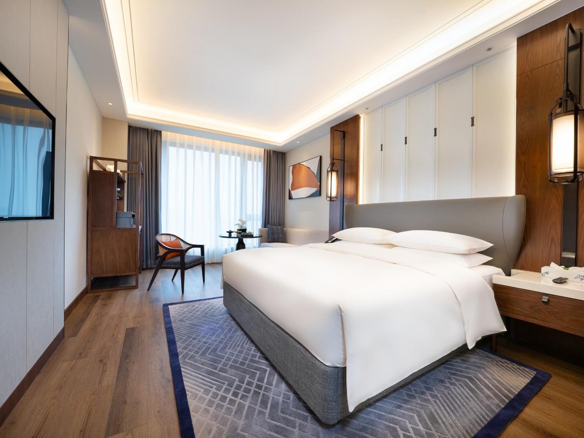 Kingdom Hotel Іу Екстер'єр фото